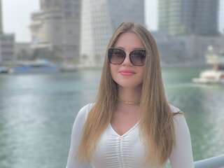 Amateur JuliaGuess